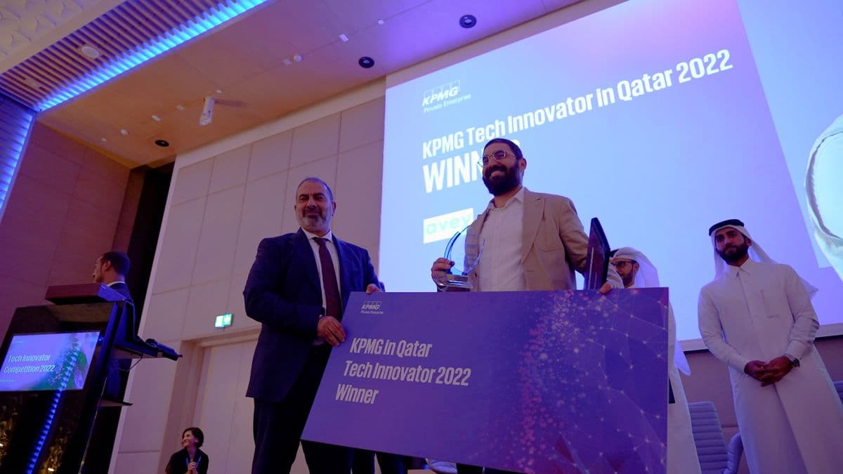 Avey winning KPMG in Qatar Tech Innovator 2022 Award