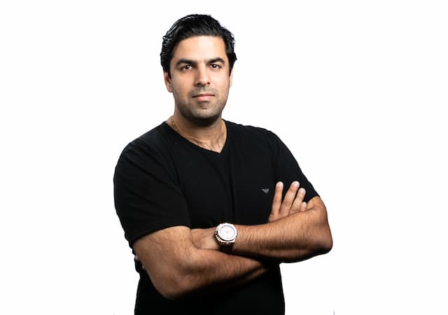 Sachin Dev Duggal - Co-Founder and Chief Wizard - Builder